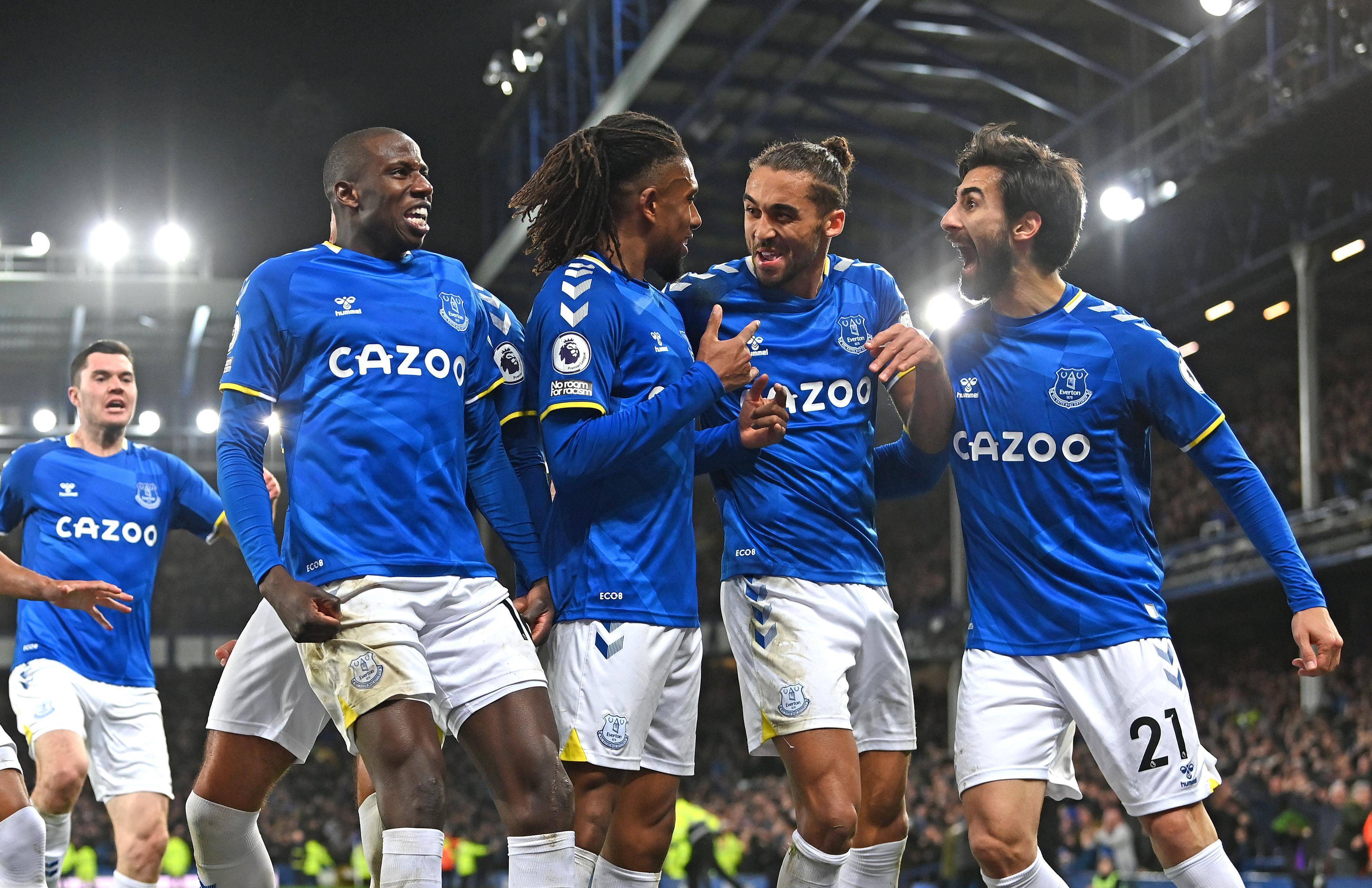 狼队主场比击败埃弗顿，豪取连胜(狼队vs埃弗顿直播)